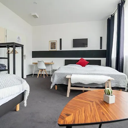 Aparthotel Full House - Shared Bath & Kitchen Nuremberg
