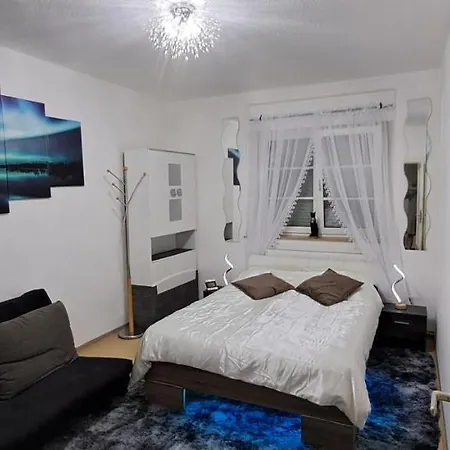 Convenient Homestay *