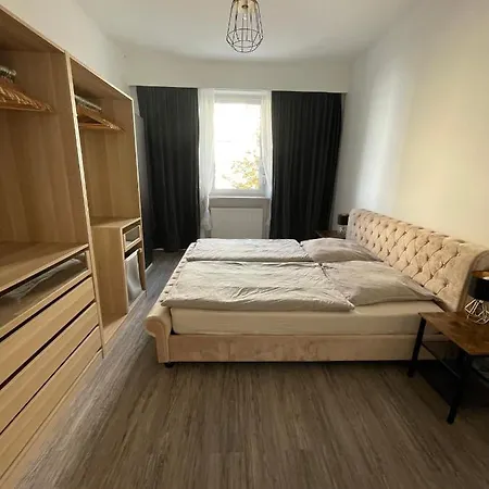Zentrale 3-zimmer-wohnung In Apartment *