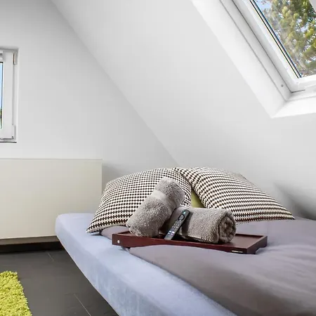 Gesamte - Buero - Kueche - Netflix Apartment Nuremberg