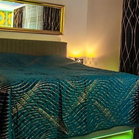Luxury Whirlpool Jacuzzi * Nuremberg