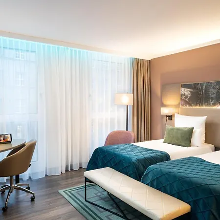 Otel Leonardo Royal