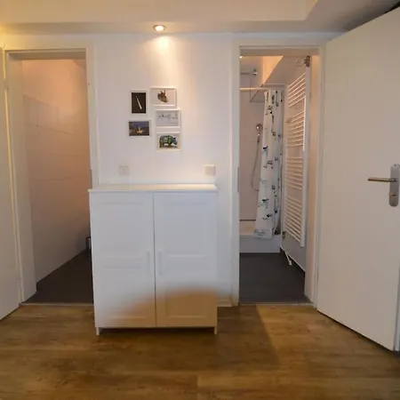 Gemutlich Zentrale Souterraint 65qm Nuremberg