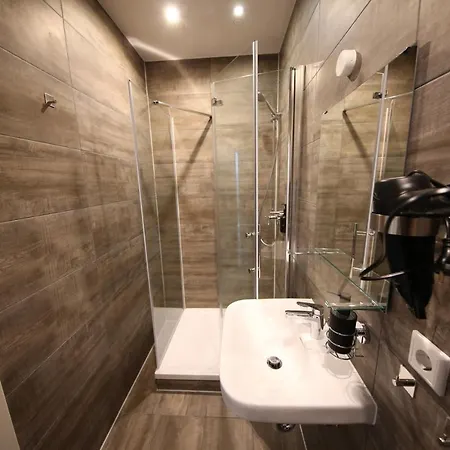 Luxomes: Zentrum Sued * Nuremberg