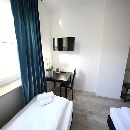 Luxomes: Zentrum Sued * Nuremberg
