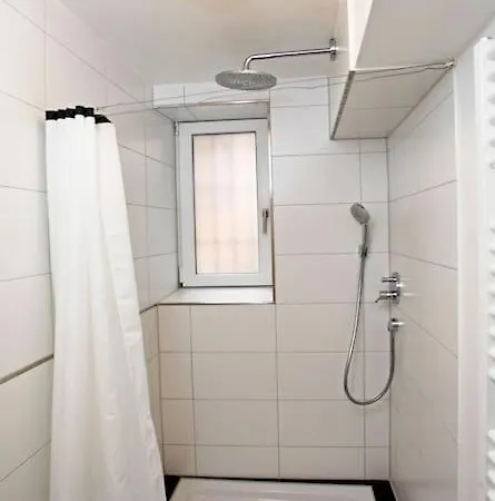 Gemutlich Zentrale Souterraint 65qm * Nuremberg
