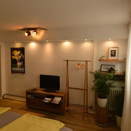 Gemutlich Zentrale Souterraint 65qm * Nuremberg