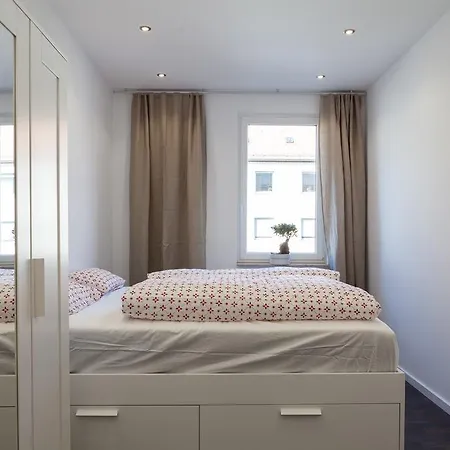 Ulmenstrasse Apartment *