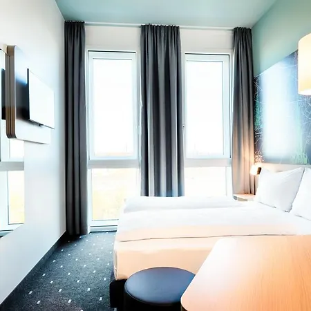 Nuernberg-west 3*