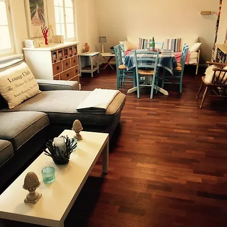 Giulia Apartment