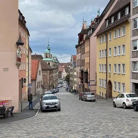 Grosszuegiges Studio-apartment - Top-lage + Parken * Nürnberg