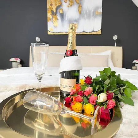 Apartment M-style 04 Mit Balkon Und Gasgrill, 24h Self-check-in, Free Parking, Netflix *