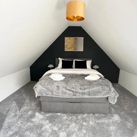 M-style 04 Mit Balkon Und Gasgrill, 24h Self-check-in, Free Parking, Netflix Appartamento *