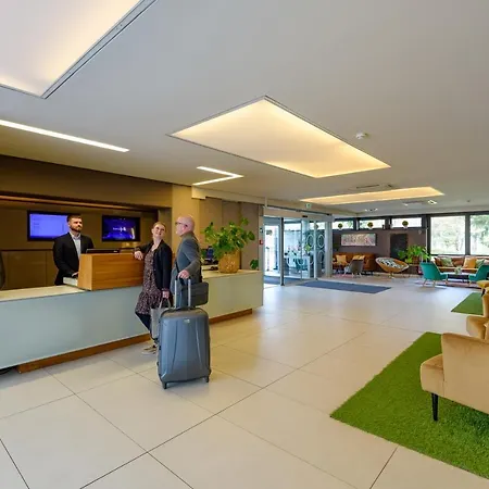 Novotel Am Messezentrum 4*