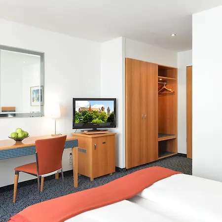 Ringhotel Loew's Merkur Hotel 4*