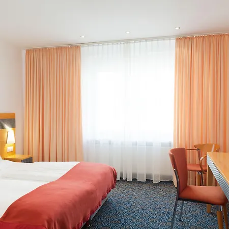 Hotel Ringhotel Loew's Merkur 4*