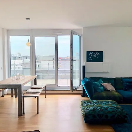 Exclusive Penthouse With Rooftop In The City