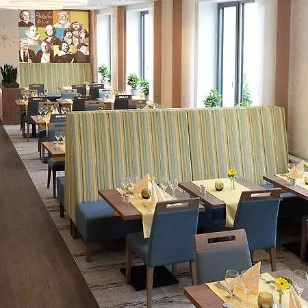 Ringhotel Loew's Merkur 4*