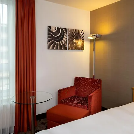 Moevenpick Airport 4* Nuremberga