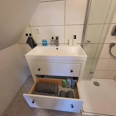 Messe- Und Ferienwohnung Am Ponyhof Apartment *