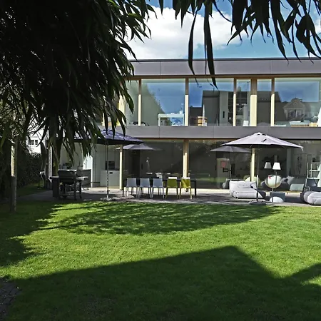 B8 - Exklusive Architektenvilla Fuer 4-10 Personen, Ferienhaus Nürnberg