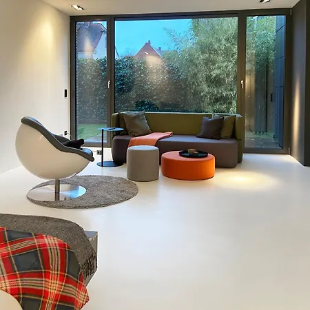 Ferienhaus B8 - Exklusive Architektenvilla Fuer 4-10 Personen, Nürnberg