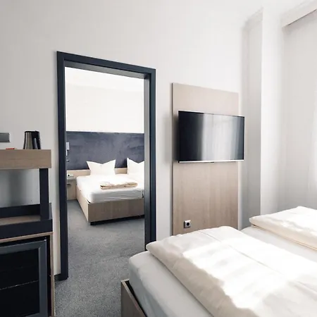 Hotel N9 3*