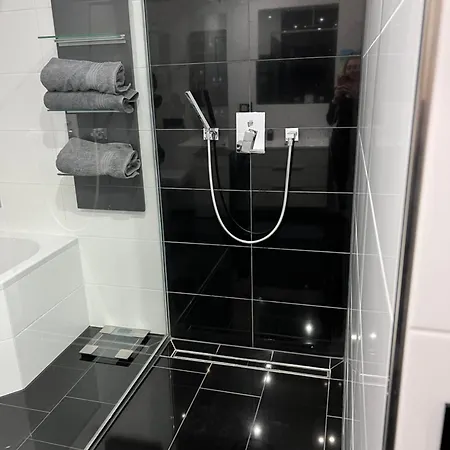 Schoene In Zentraler Lage Naehe Der Innenstadt Apartment