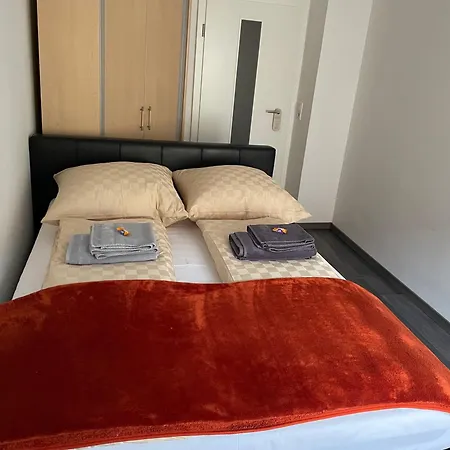 Gemuetliche Familienwohnung In Der Altstadt Apartment