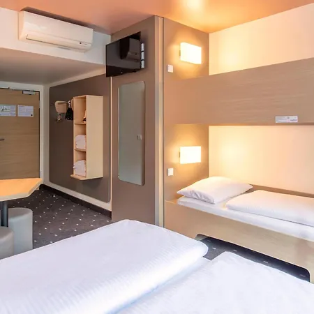 ホテル B＆b Hbf 3*