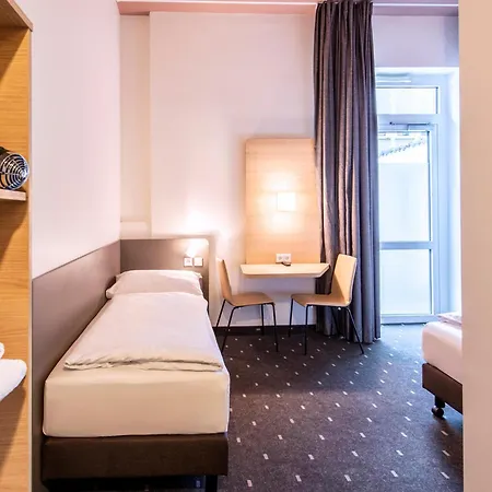 B＆b Hbf 3*