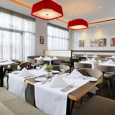 Novotel Nuernberg Centre 4*