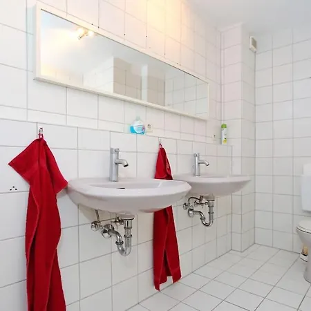 Apartment Stylish 3 Bedroom