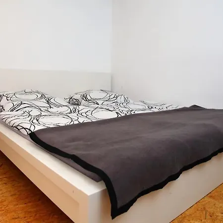 Stylish 3 Bedroom Apartment Nuremberg