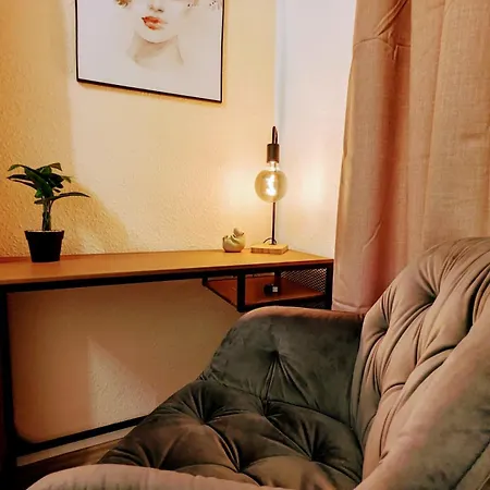 Nahe Messe Und Zentrum Apartment *