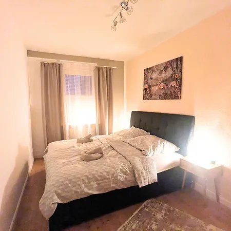 Modernes Nahe Messe Und Zentrum Apartment