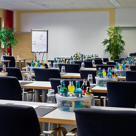 Hotell Novina Suedwestpark 4*