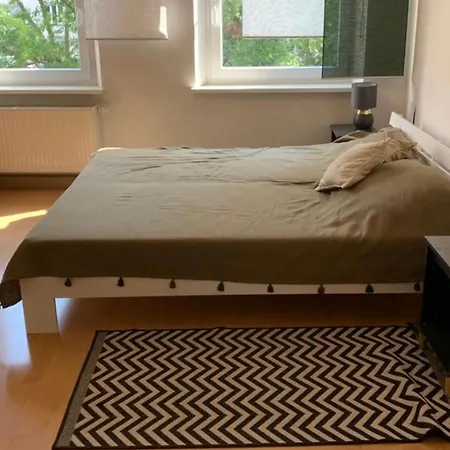 Grosszuegiges Zimmer In Burgnaehe Nuremberg