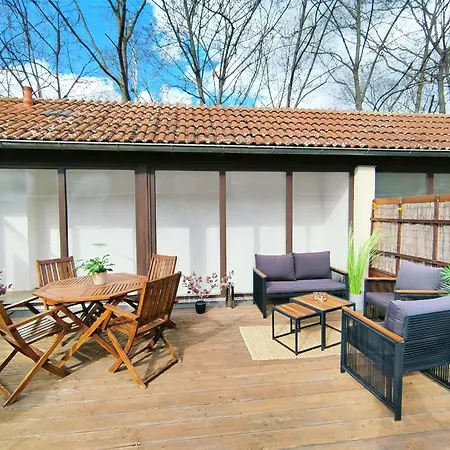 Apartment Design Fuer Bis Zu 4 Im 2 Og, Modern, Dachterrasse, Grill, Ruhige Lage, Plus, Wii, Lan Und Wlan *