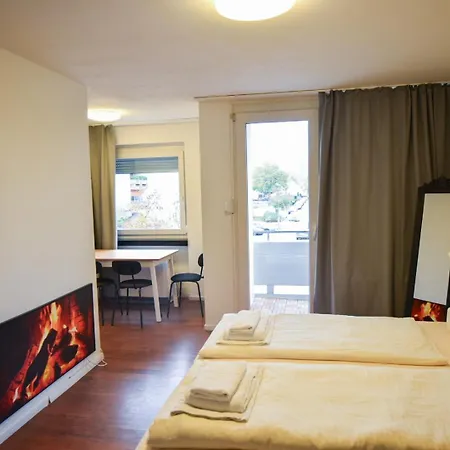 Im Natur Mit Eigene Kueche Und Bad Hotel Nuremberg