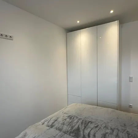 Apartment 5-living *