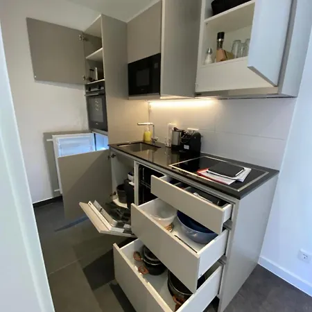 5-living Apartment
