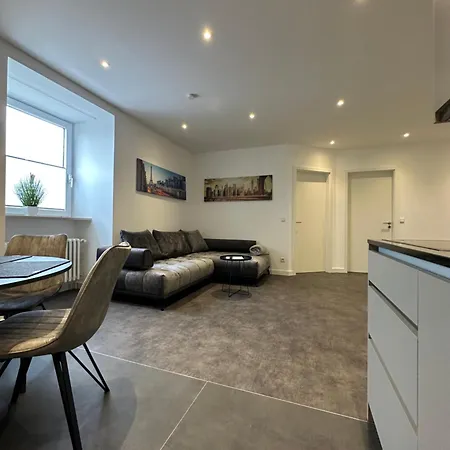 Apartment 5-living