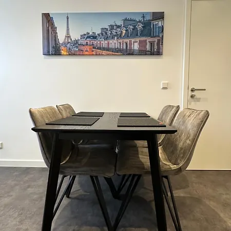 Apartment 7-living
