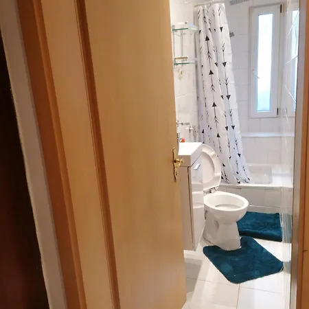 Privatzimmer-2 In Ruhiger Lage 9min Von Hbh