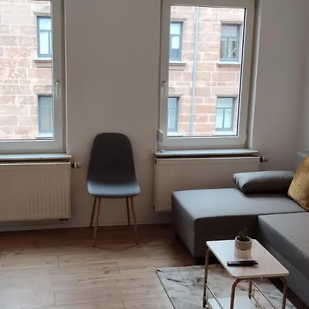 Privatzimmer-2 In Ruhiger Lage 9min Von Hbh * Nuremberg