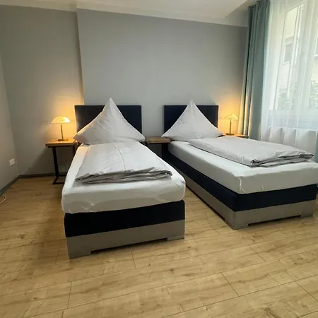 Am Hauptbahnhof Apartment *
