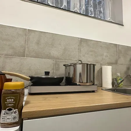 Schoene Mit Eigene Parking Netflix Youtube Apartment
