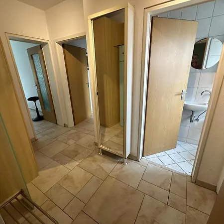 Apartment Center - 4 With Kitchen And 2 Bathrooms Nürnberg