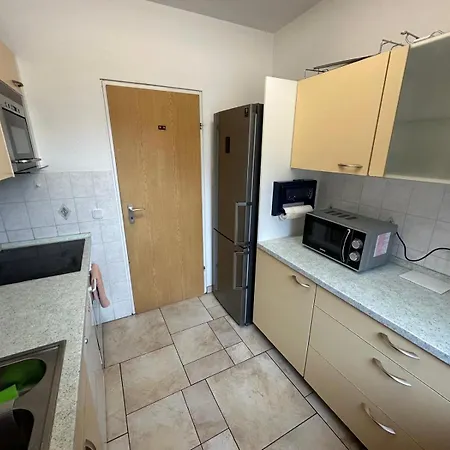 Center - 4 With Kitchen And 2 Bathrooms Apartment